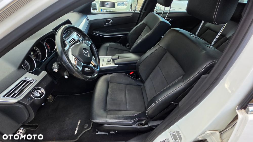 Mercedes-Benz Klasa E 220 BlueTEC 4Matic 7G-TRONIC Avantgarde - 16