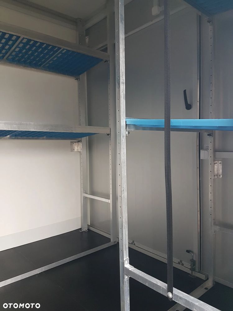 Iveco DAILY KONTENER NISKOPODŁOGOWY 4,43x2,23x2,42 SKLEP FOODTRUCK BAR KLIMA KONIOWÓZ KAMPER - 32