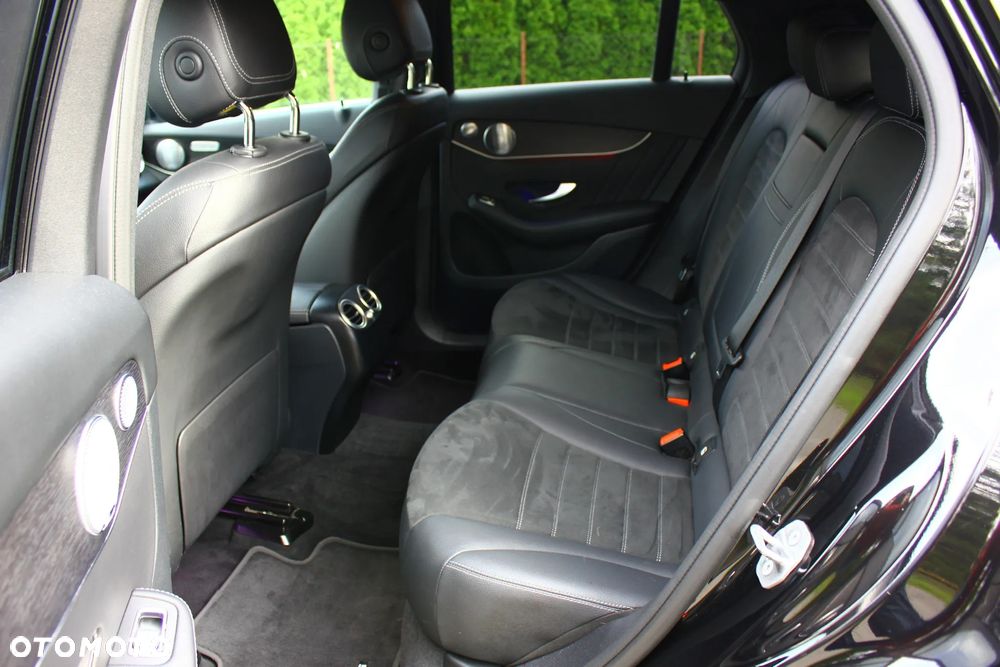Mercedes-Benz GLC 400 d 4Matic 9G-TRONIC AMG Line - 33