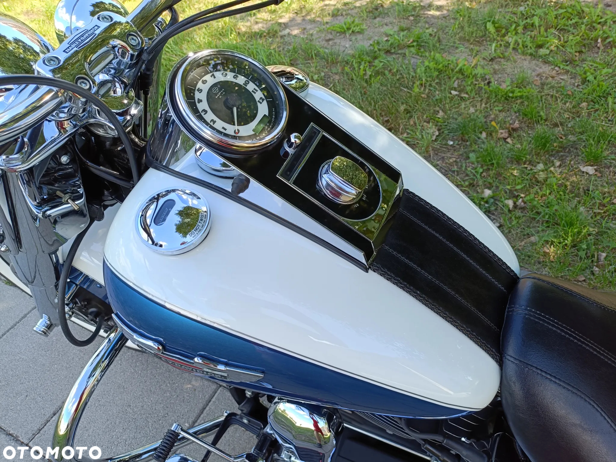 Harley-Davidson Softail Deluxe - 2