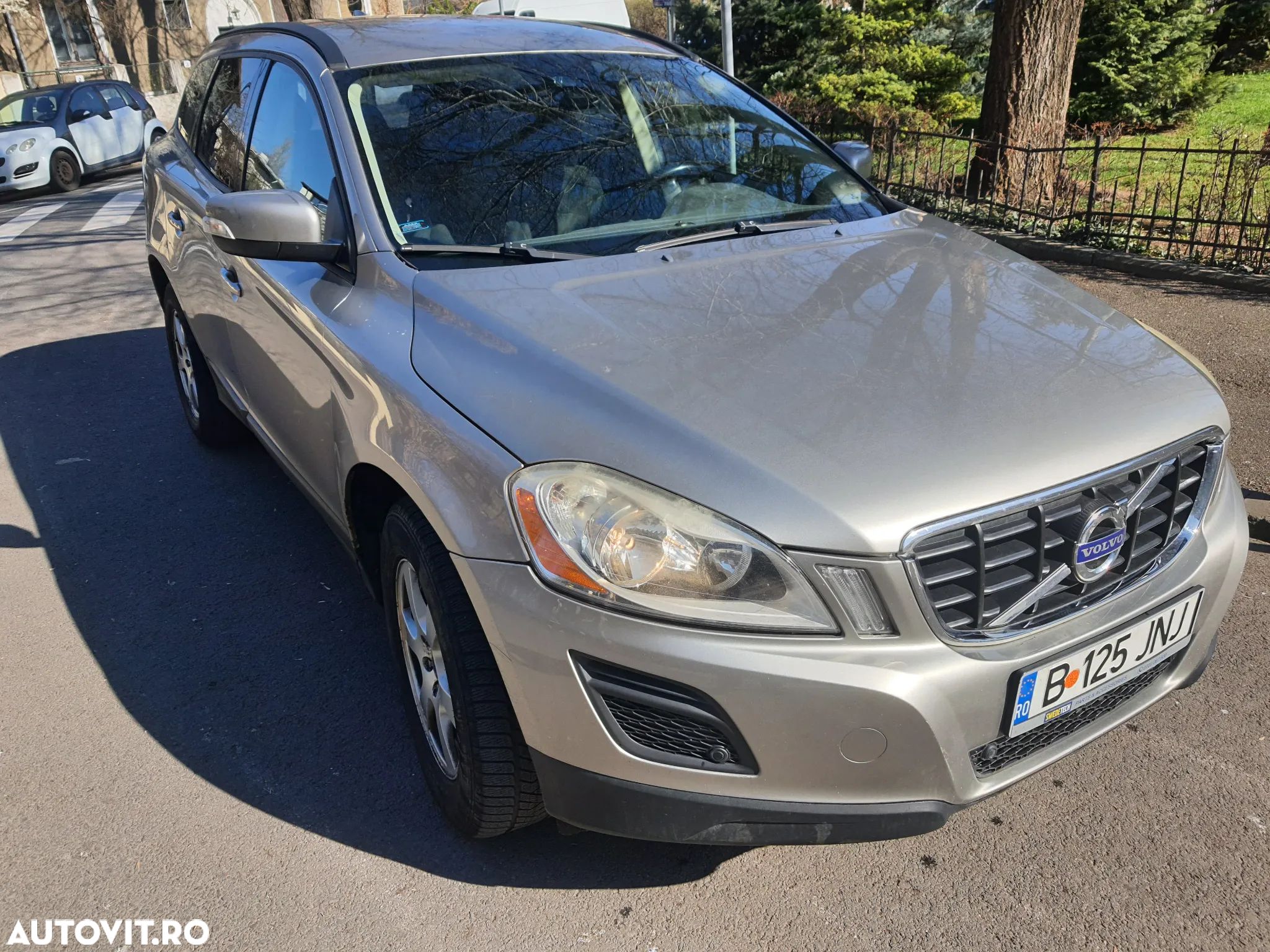 Volvo XC 60 D3 AT6 Kinetic - 2