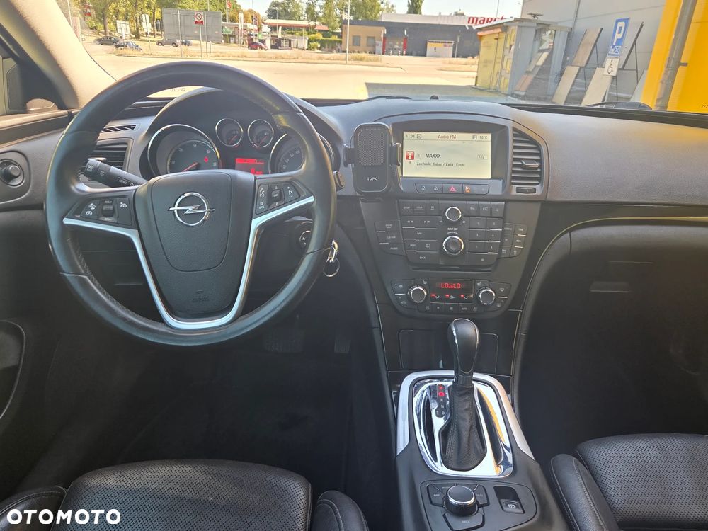 Opel Insignia - 12