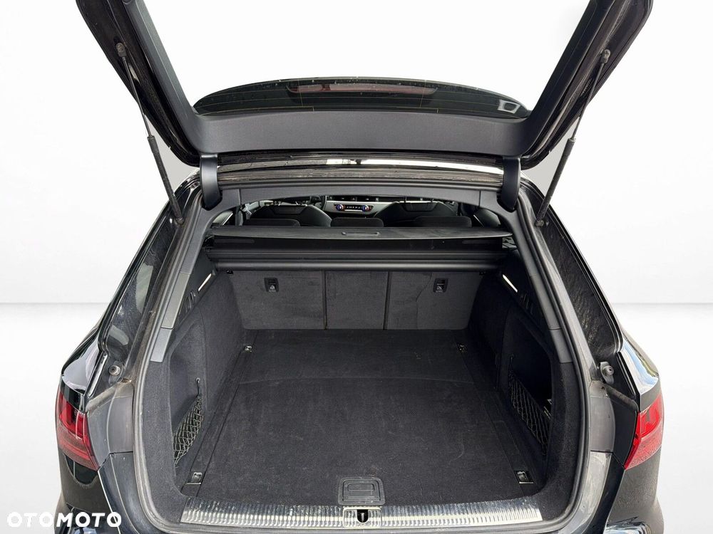 Audi A4 Avant - 10