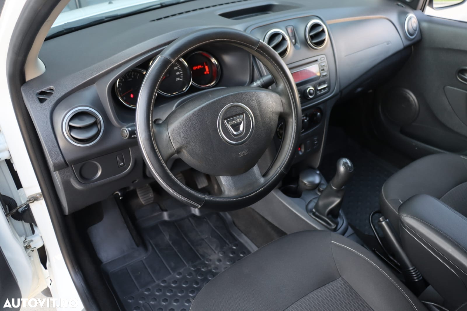 Dacia Logan MCV 1.5 dCi 90 CP Laureate - 14