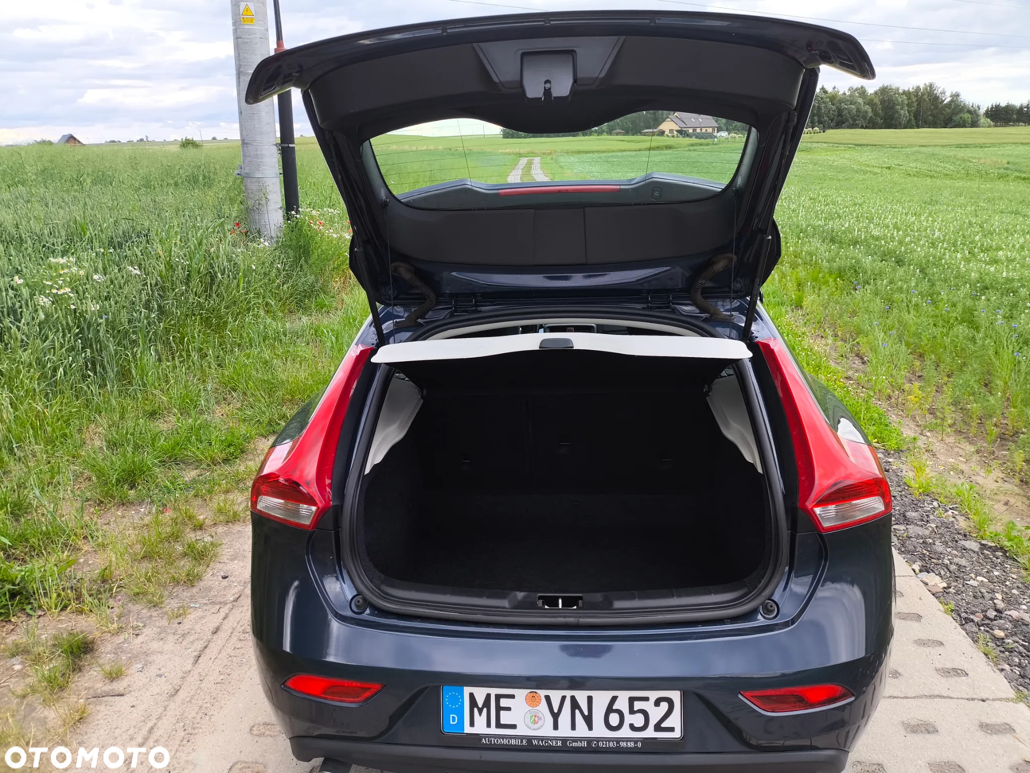 Volvo V40 D3 Momentum - 8