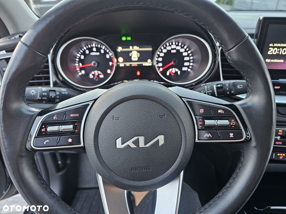 Kia XCeed 1.5 T-GDI Business Line DCT - 5