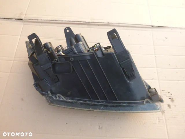 LAMPA LEWY PRZÓD LEWA PRZEDNIA FORD FOCUS MK2 04- - 15