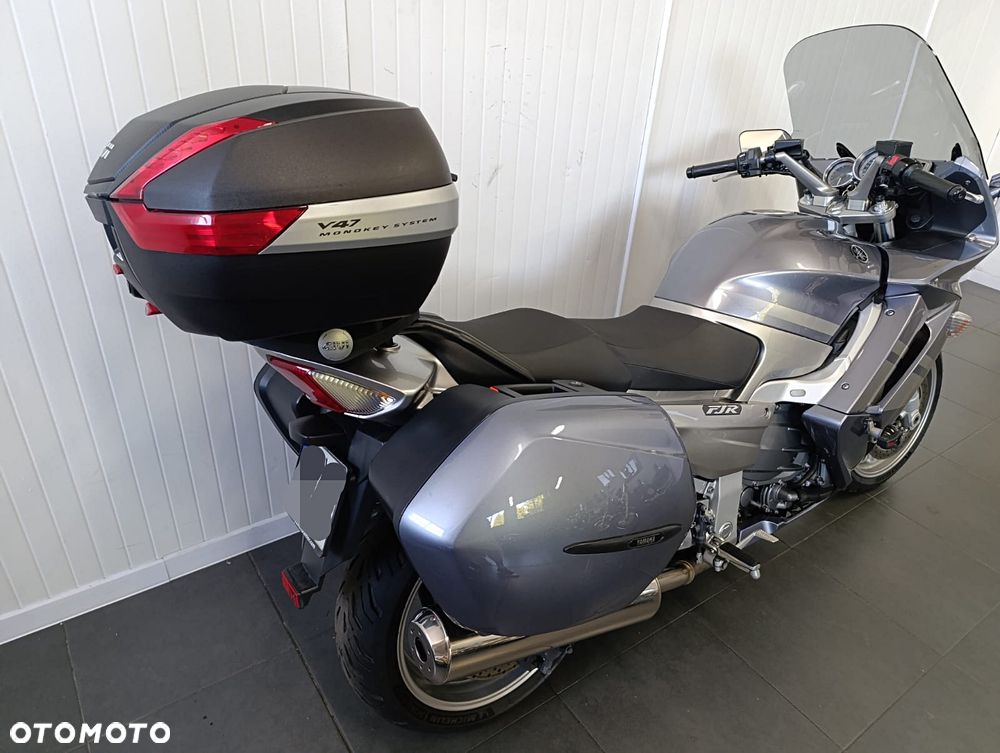 Yamaha FJR - 16