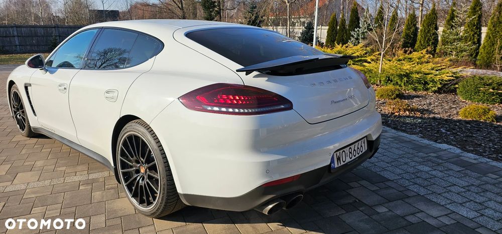 Porsche Panamera - 12