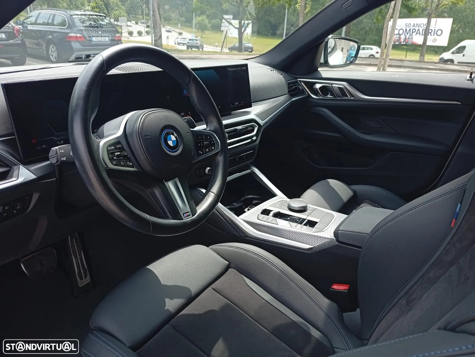 BMW i4 eDrive40 Desportiva M - 12