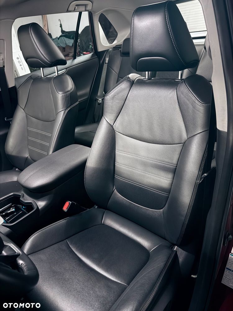 Toyota RAV4 - 26