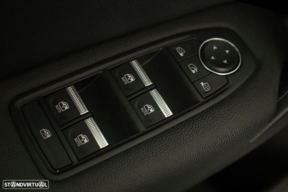 Renault Captur 1.0 TCe Techno Bi-Fuel - 22