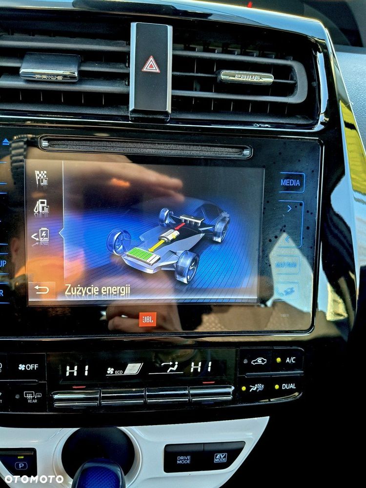 Toyota Prius 1.8 Hybrid Executive - 9