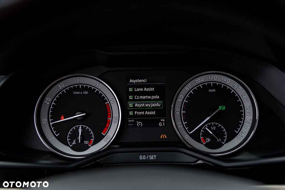 Skoda Superb 2.0 TSI 4x4 DSG L&K - 29