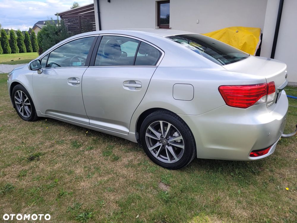 Toyota Avensis 1.8 Premium EU5 MS - 8