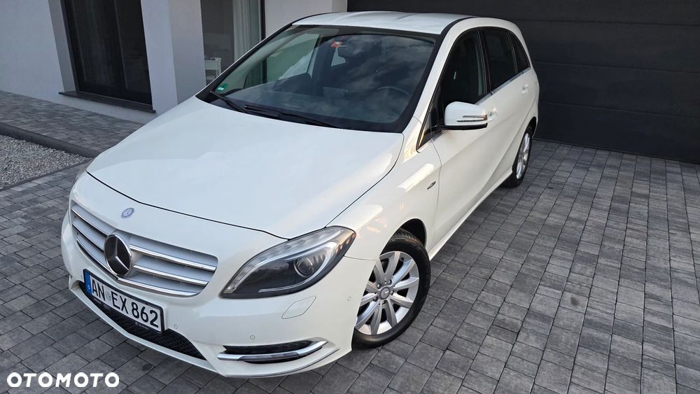 Mercedes-Benz Klasa B 180 (BlueEFFICIENCY) - 18