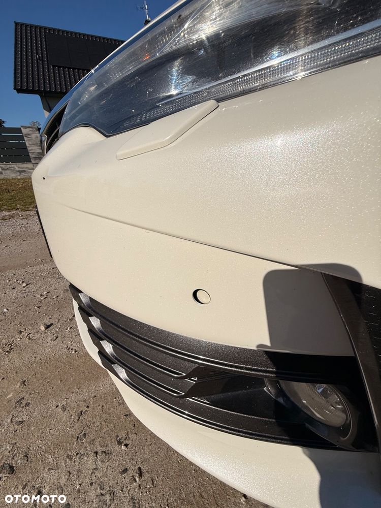 Toyota Corolla - 13