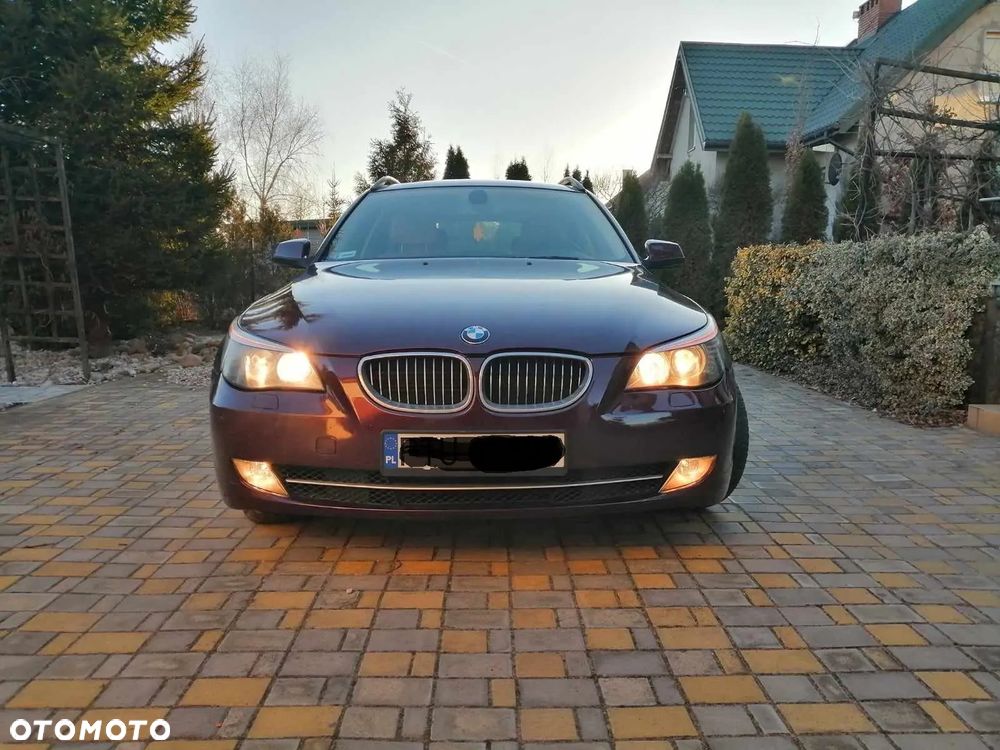 BMW Seria 5 520d Touring - 2