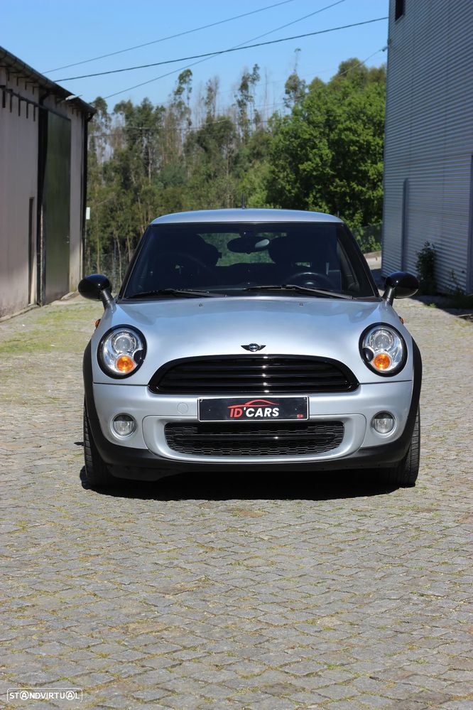 MINI 3 Portas Cooper D - 2