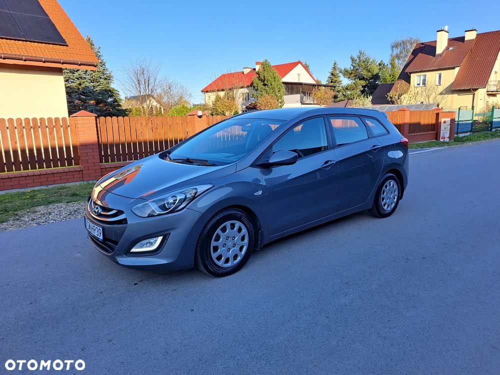Hyundai i30 1.6 CRDi Classic + - 7
