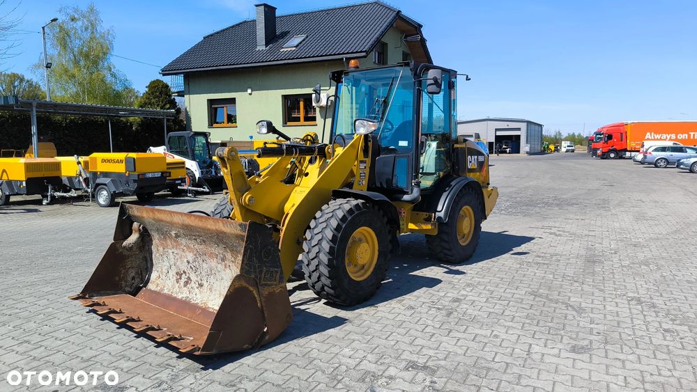 Caterpillar 906 M