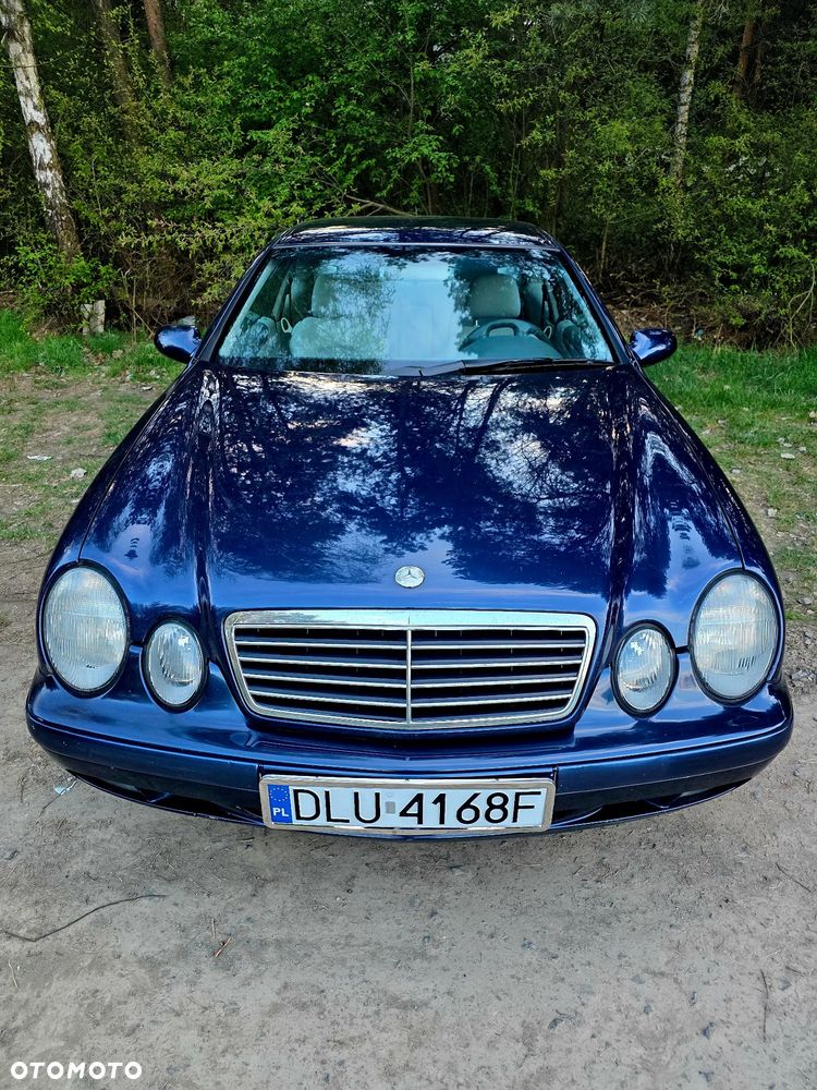 Mercedes-Benz CLK 320 - 4