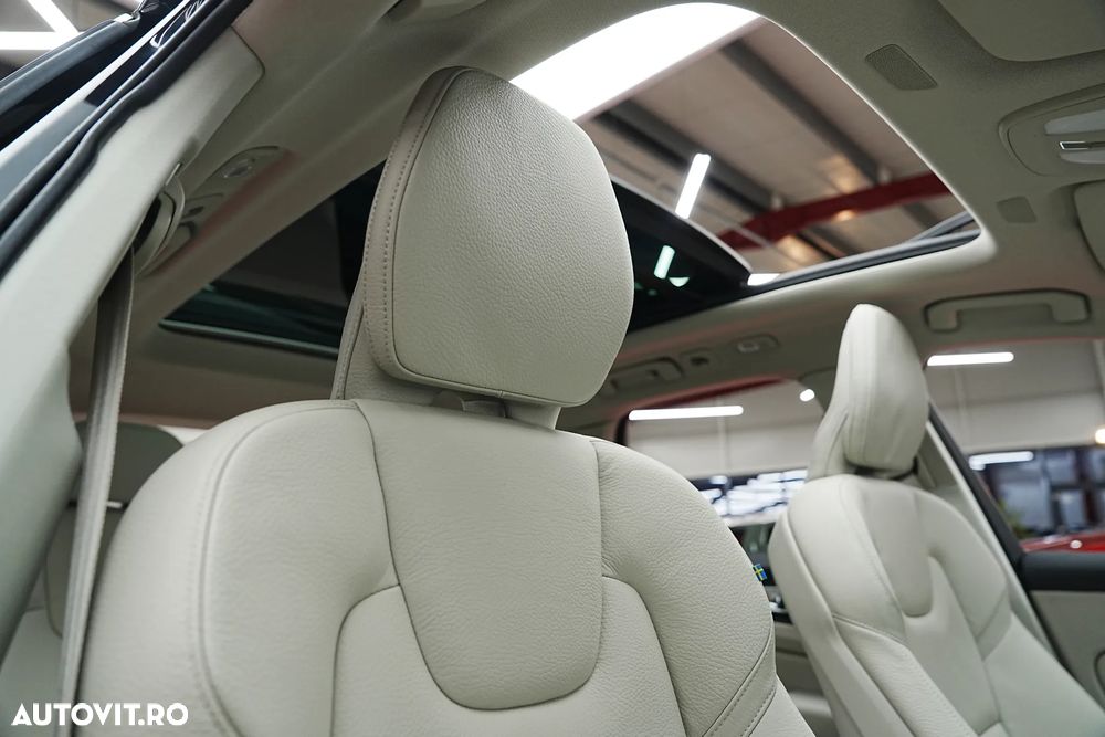 Volvo XC 60 Recharge T6 Twin Engine eAWD Inscription Expression - 8