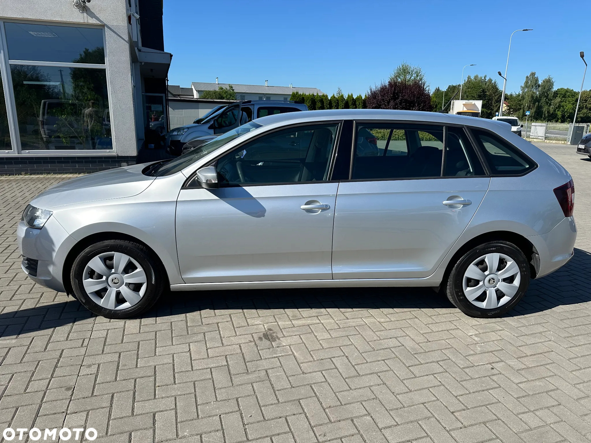 Skoda RAPID 1.0 TSI Active - 4