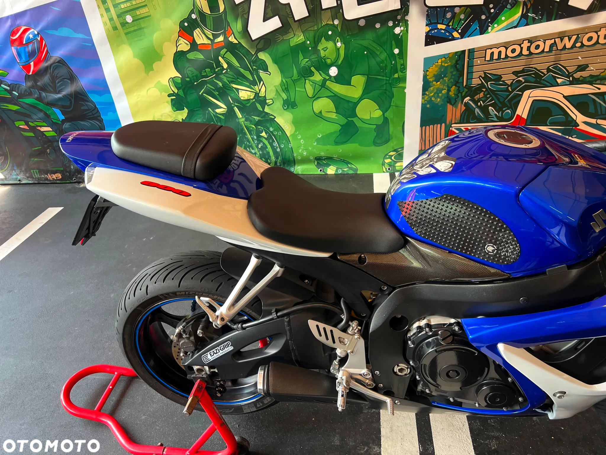 Suzuki GSX-R - 10