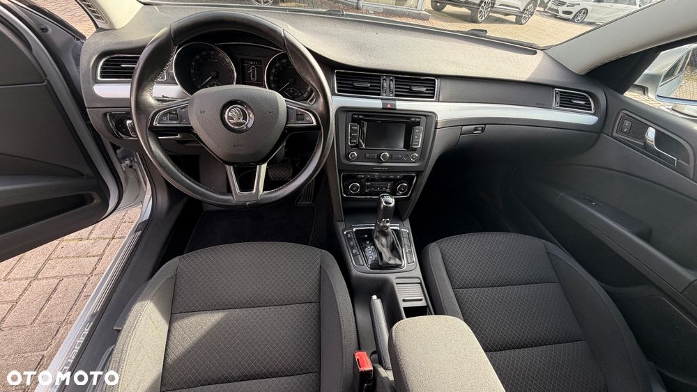 Skoda Superb 2.0 TDI DSG Ambition - 6