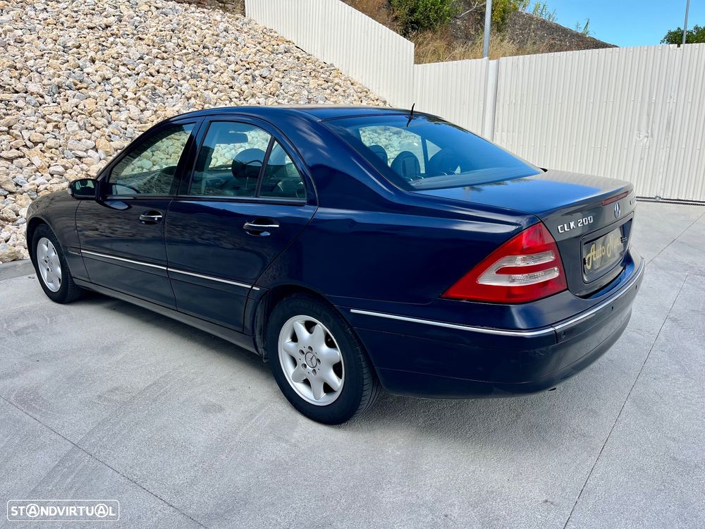 Mercedes-Benz C 200 - 10