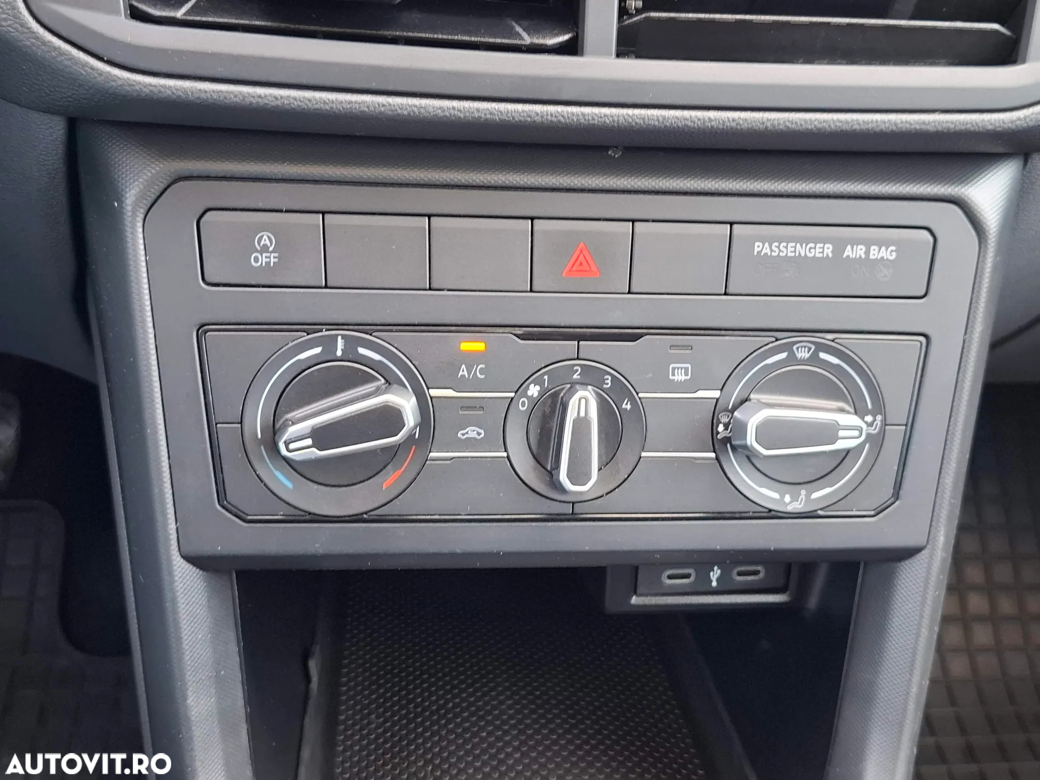 Volkswagen T-Cross 1.6 TDI Base - 16