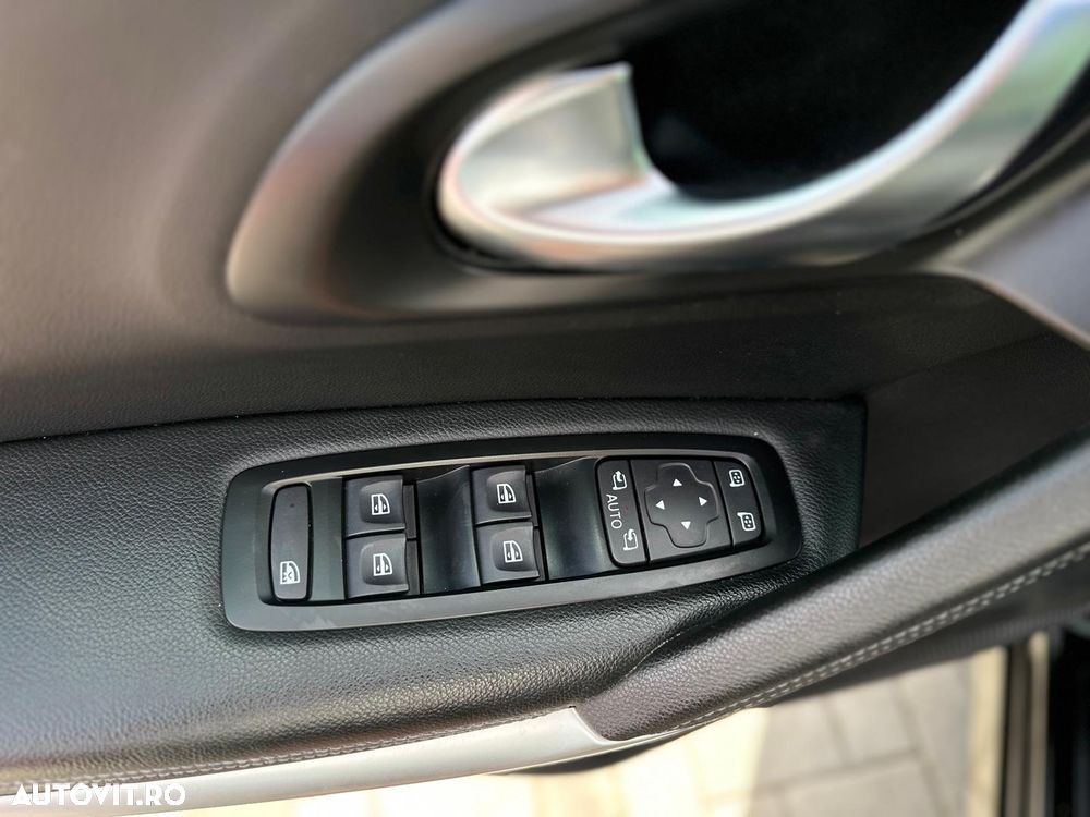 Renault Kadjar TCe 160 GPF EDC TECHNO - 34