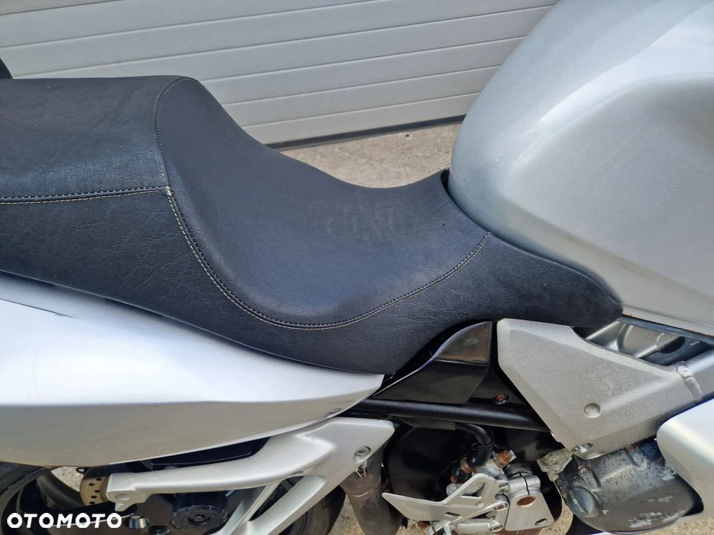 Honda VFR - 22