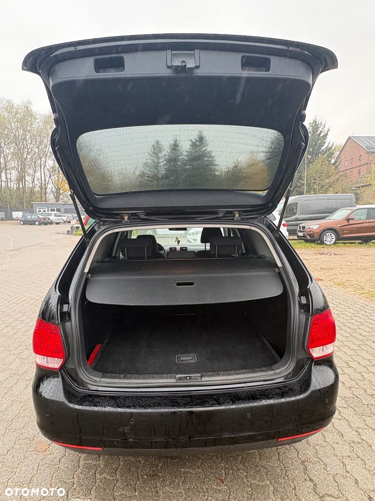 Volkswagen Golf - 11