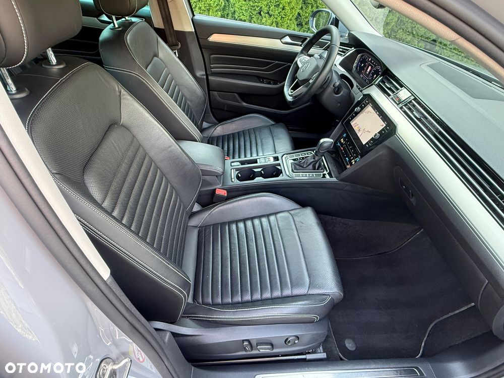 Volkswagen Passat 2.0 TSI Elegance DSG - 30