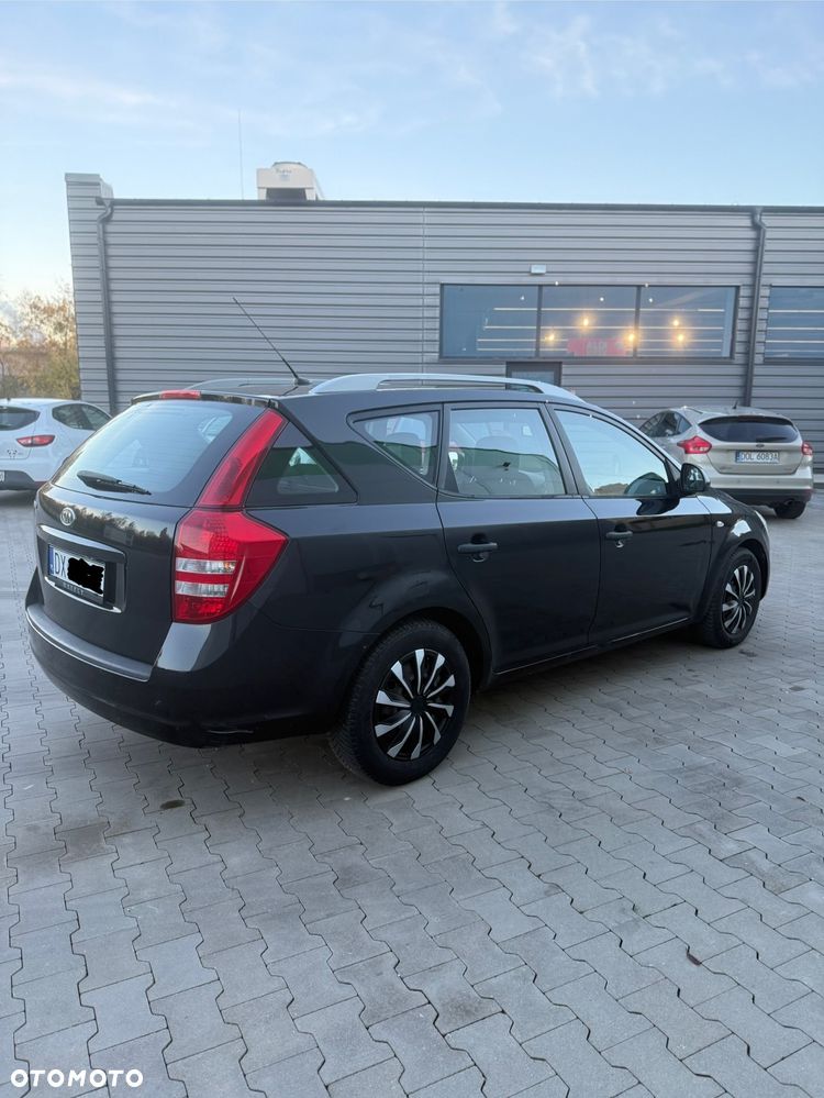 Kia Ceed Cee'd 1.4 Comfort + - 5