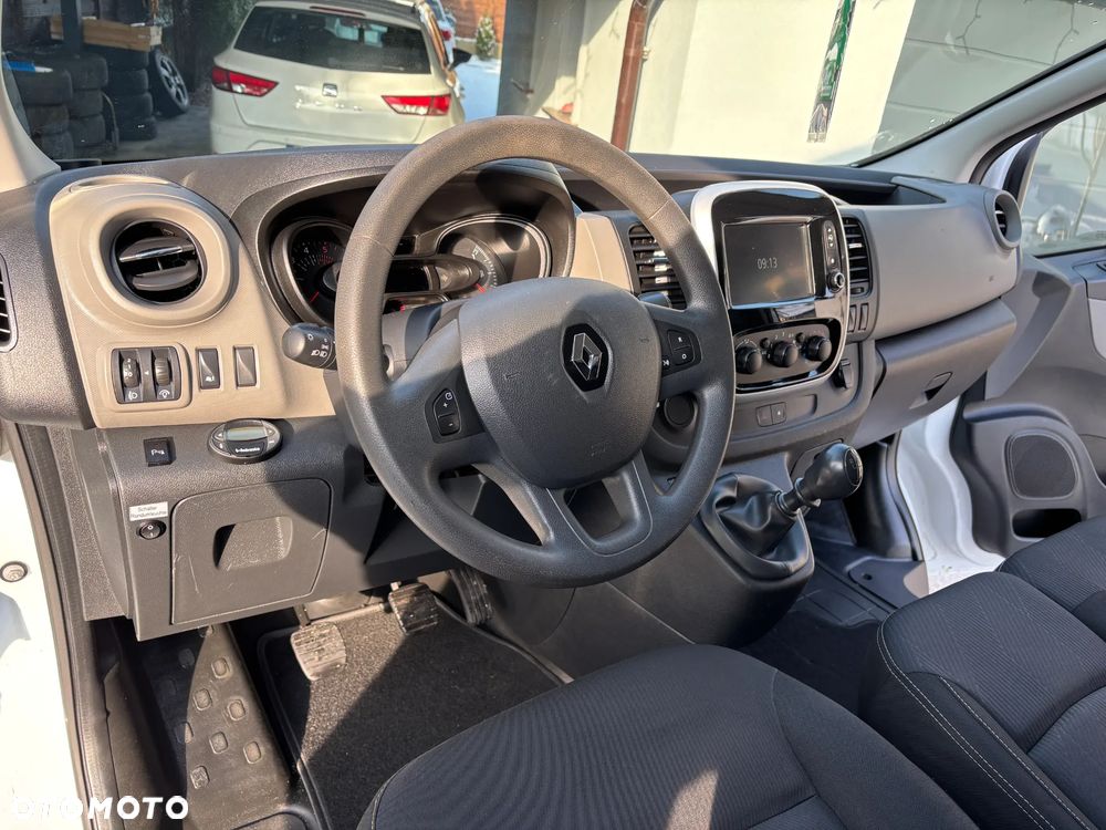 Renault Trafic - 15