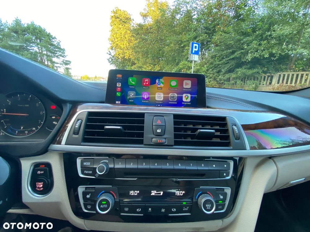 BMW Seria 3 330i Sport Line - 14