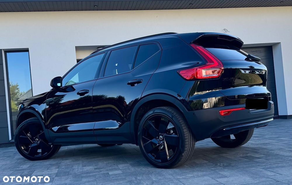 Volvo XC 40 B3 B DKG Plus Black Edition - 3
