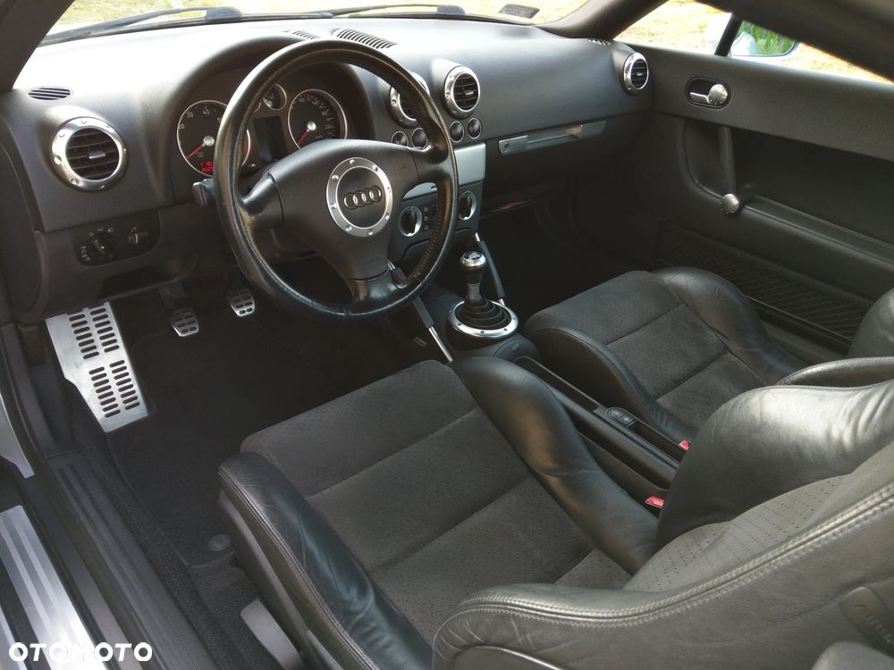 Audi TT Coupé 1.8T - 9