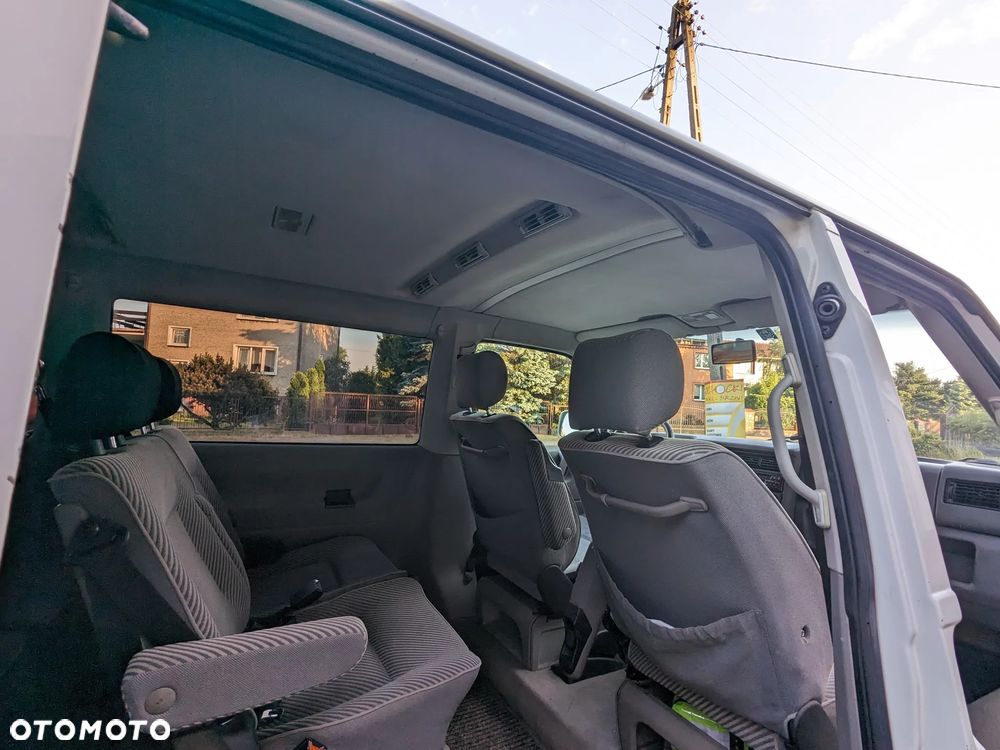 Volkswagen Caravelle GL - 6