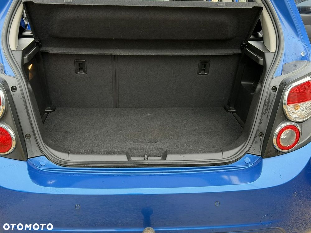 Chevrolet Aveo - 28