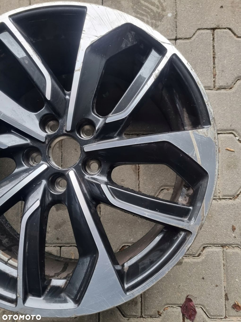 Felga AUDI A3 8Jx19 ET49 5x112 8Y0 601025S - 2
