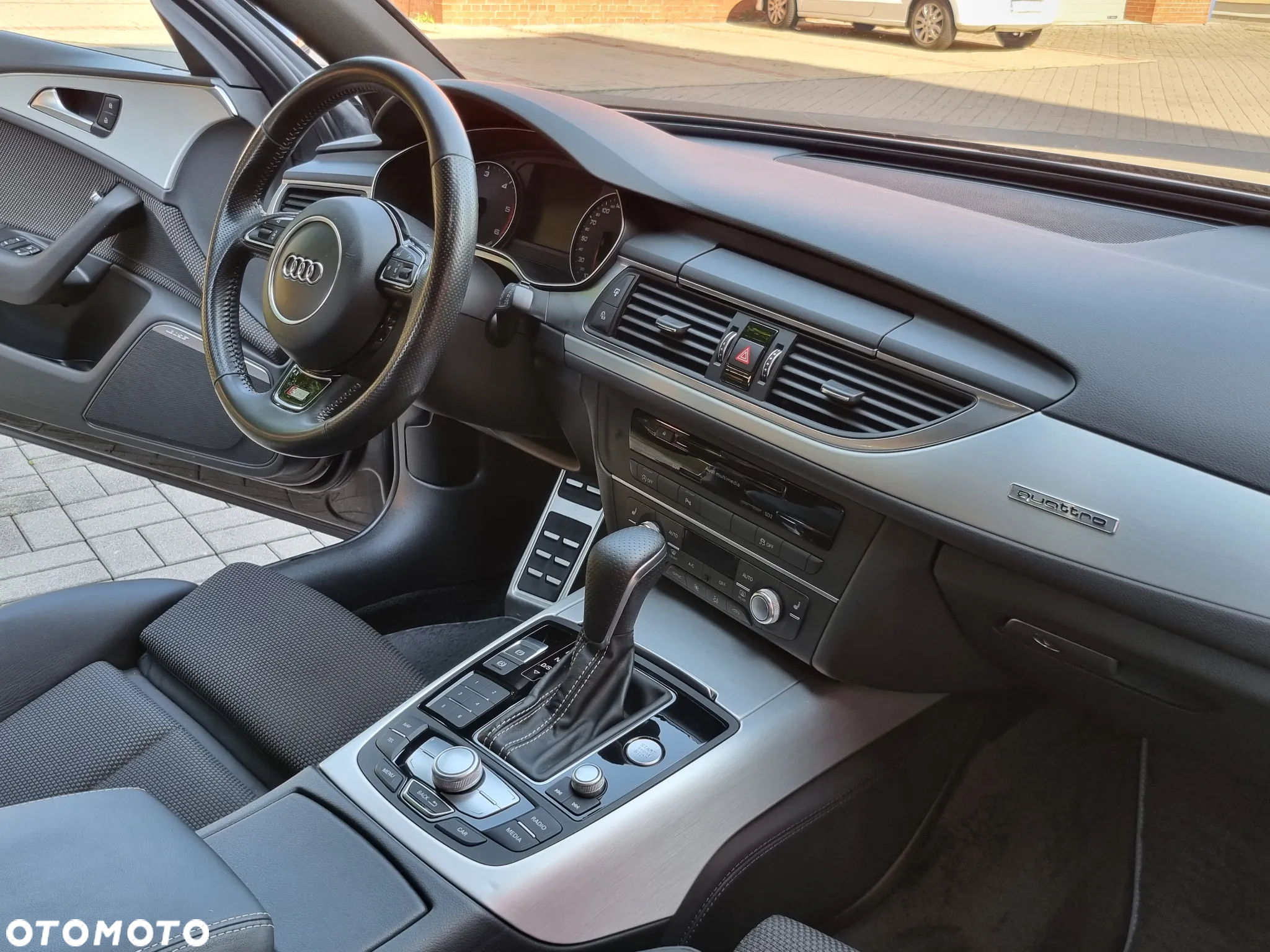Audi A6 Avant 3.0 TDI quattro S tronic - 25