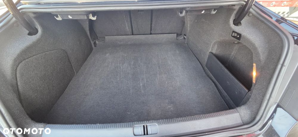 Volkswagen CC 2.0 TDI BlueMotion Technology DSG - 35