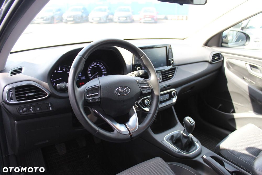 Hyundai i30 1.5 T-GDI 48V Modern - 9