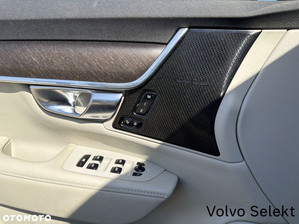 Volvo V90 Cross Country - 27