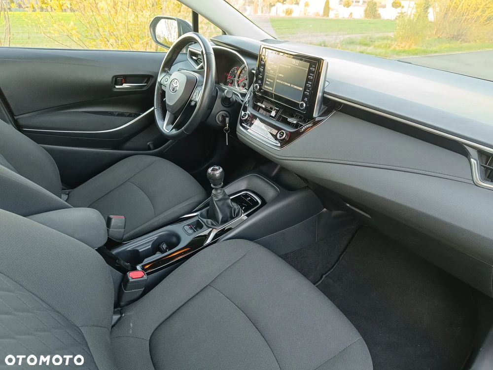 Toyota Corolla 1.6 Comfort - 32
