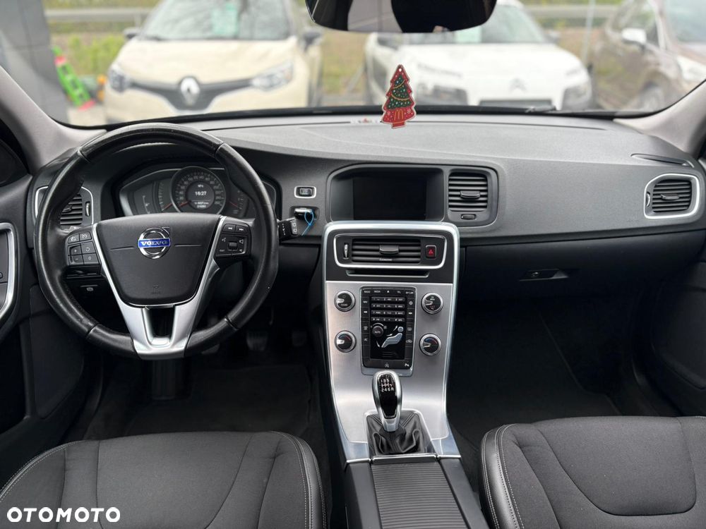 Volvo V60 D3 Drive-E R-Design Momentum - 16